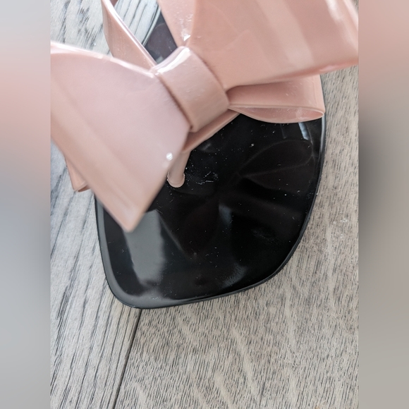 Jeffrey Campbell vinyl jelly sandals with bow - Picture 3 of 5